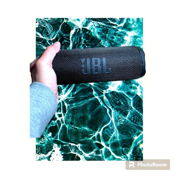 JBL Flip 6 - Picture 2 of 3